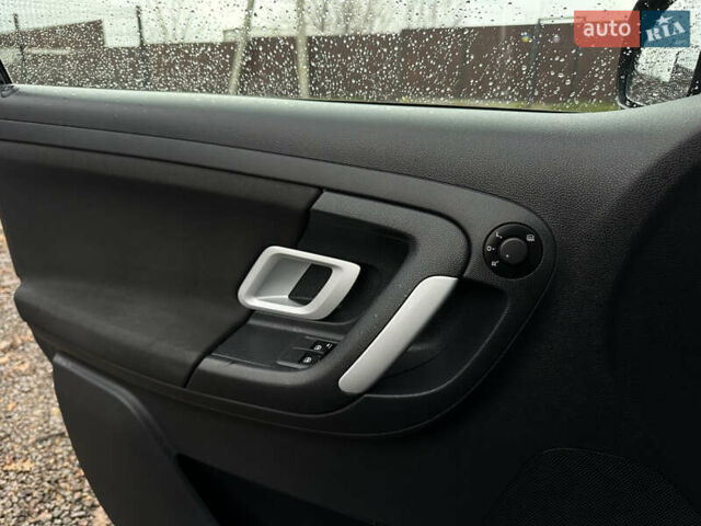 Сірий Шкода Фабія, об'ємом двигуна 1.39 л та пробігом 217 тис. км за 5700 $, фото 19 на Automoto.ua