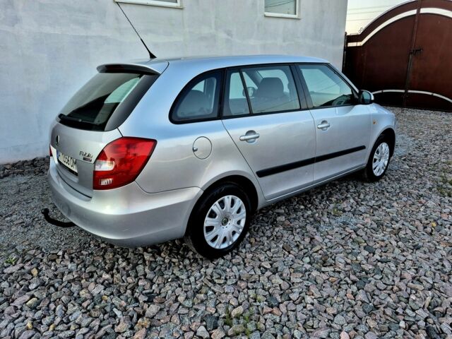 Серый Шкода Фабия, объемом двигателя 1.2 л и пробегом 237 тыс. км за 3999 $, фото 3 на Automoto.ua