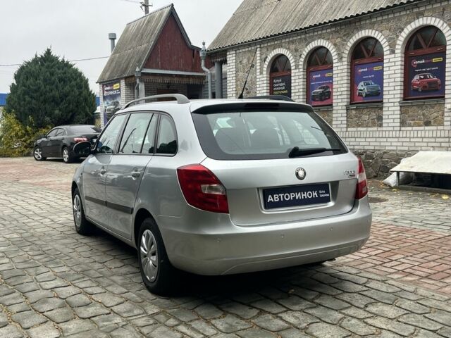 Серый Шкода Фабия, объемом двигателя 1.6 л и пробегом 211 тыс. км за 6800 $, фото 4 на Automoto.ua