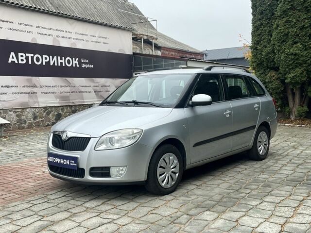 Серый Шкода Фабия, объемом двигателя 1.6 л и пробегом 211 тыс. км за 6800 $, фото 6 на Automoto.ua