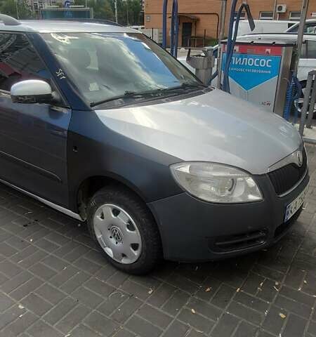 Сірий Шкода Фабія, об'ємом двигуна 1.42 л та пробігом 237 тис. км за 3800 $, фото 5 на Automoto.ua