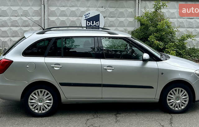 Серый Шкода Фабия, объемом двигателя 0 л и пробегом 230 тыс. км за 5499 $, фото 10 на Automoto.ua