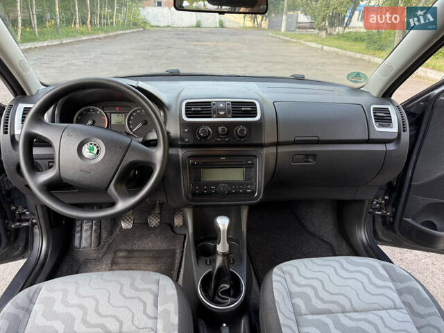 Сірий Шкода Фабія, об'ємом двигуна 1.6 л та пробігом 218 тис. км за 6100 $, фото 23 на Automoto.ua