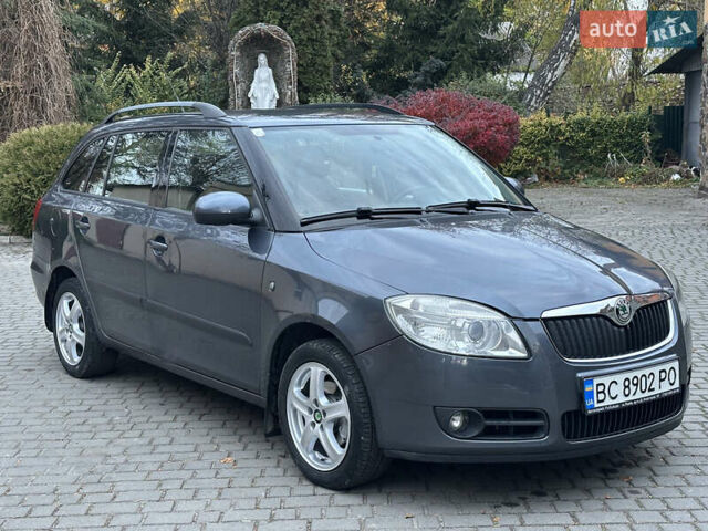 Сірий Шкода Фабія, об'ємом двигуна 1.2 л та пробігом 232 тис. км за 4200 $, фото 1 на Automoto.ua