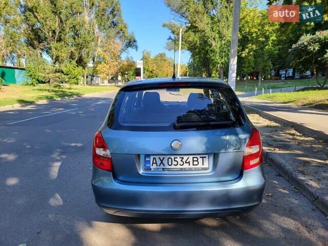 Серый Шкода Фабия, объемом двигателя 1.6 л и пробегом 237 тыс. км за 5850 $, фото 4 на Automoto.ua