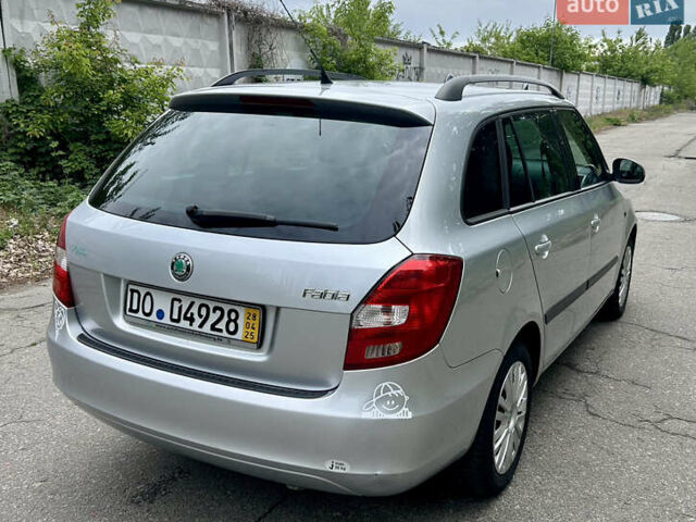 Серый Шкода Фабия, объемом двигателя 0 л и пробегом 230 тыс. км за 5499 $, фото 14 на Automoto.ua