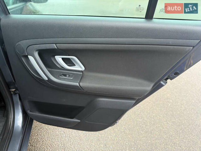 Сірий Шкода Фабія, об'ємом двигуна 1.6 л та пробігом 195 тис. км за 6500 $, фото 45 на Automoto.ua