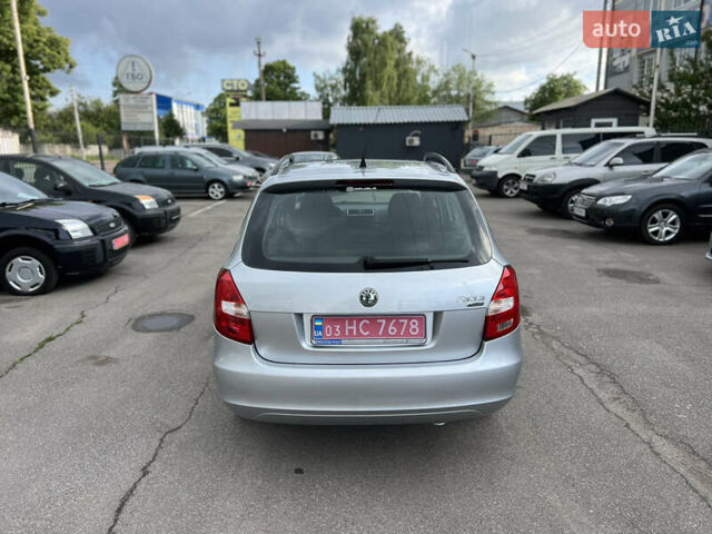 Шкода Фабия 2008 в Чернигове на Automoto.ua Серый Шкода Фабия, объемом двигателя 1.39 л и пробегом 240 тыс. км за 5600 $, фото 6 на Automoto.ua