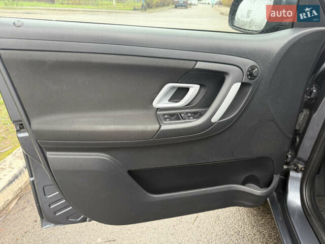 Сірий Шкода Фабія, об'ємом двигуна 1.6 л та пробігом 195 тис. км за 6500 $, фото 14 на Automoto.ua