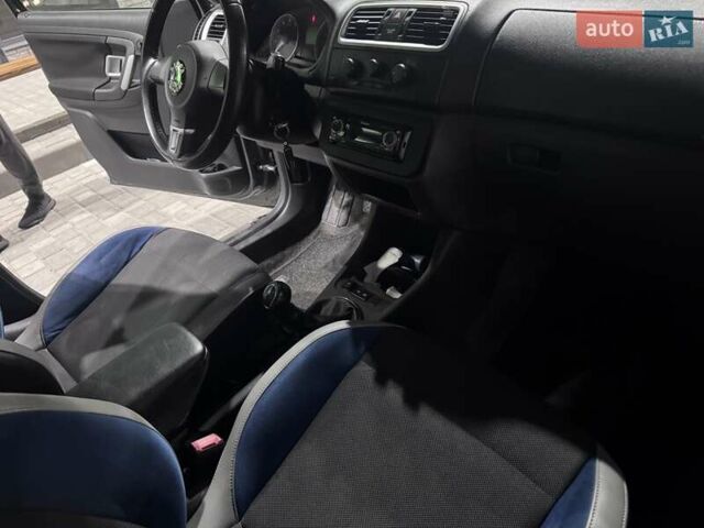 Сірий Шкода Фабія, об'ємом двигуна 1.39 л та пробігом 198 тис. км за 6000 $, фото 12 на Automoto.ua