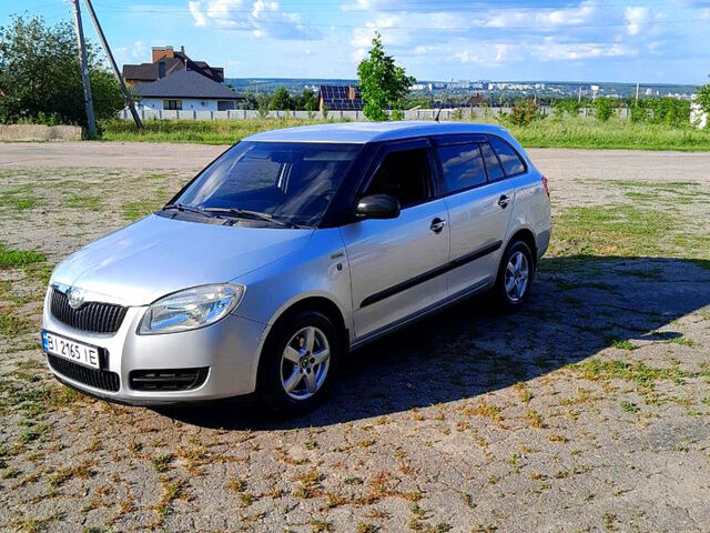 Сірий Шкода Фабія, об'ємом двигуна 1.2 л та пробігом 230 тис. км за 4500 $, фото 2 на Automoto.ua