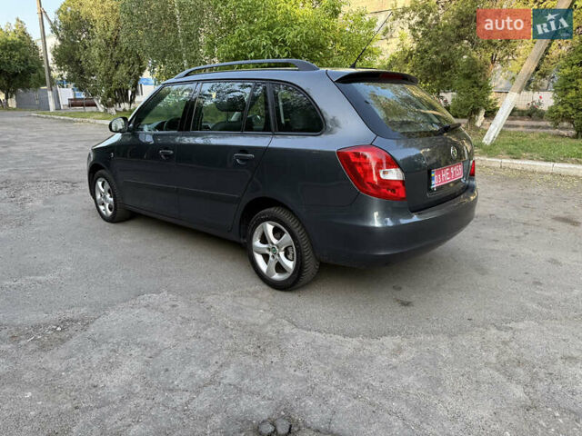 Сірий Шкода Фабія, об'ємом двигуна 1.6 л та пробігом 218 тис. км за 6100 $, фото 5 на Automoto.ua