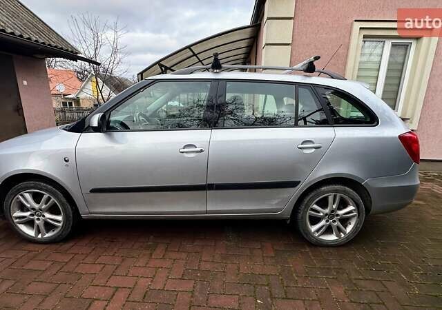 Серый Шкода Фабия, объемом двигателя 1.6 л и пробегом 213 тыс. км за 6700 $, фото 1 на Automoto.ua