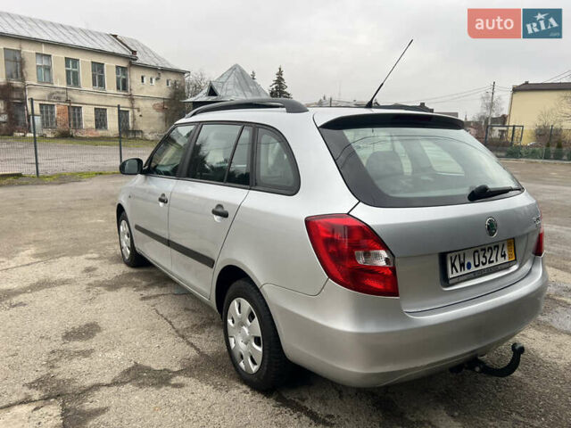 Серый Шкода Фабия, объемом двигателя 1.39 л и пробегом 195 тыс. км за 4650 $, фото 5 на Automoto.ua