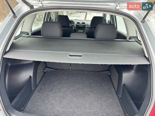 Серый Шкода Фабия, объемом двигателя 1.39 л и пробегом 208 тыс. км за 5550 $, фото 31 на Automoto.ua