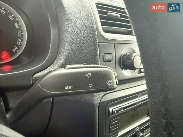 Сірий Шкода Фабія, об'ємом двигуна 1.6 л та пробігом 195 тис. км за 6500 $, фото 27 на Automoto.ua