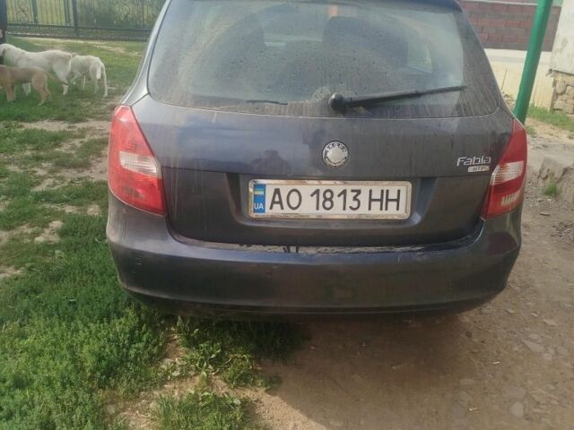 Сірий Шкода Фабія, об'ємом двигуна 1.2 л та пробігом 250 тис. км за 4700 $, фото 3 на Automoto.ua