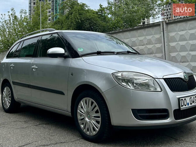 Серый Шкода Фабия, объемом двигателя 0 л и пробегом 230 тыс. км за 5499 $, фото 5 на Automoto.ua