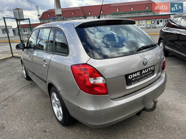 Серый Шкода Фабия, объемом двигателя 1.2 л и пробегом 162 тыс. км за 3990 $, фото 9 на Automoto.ua