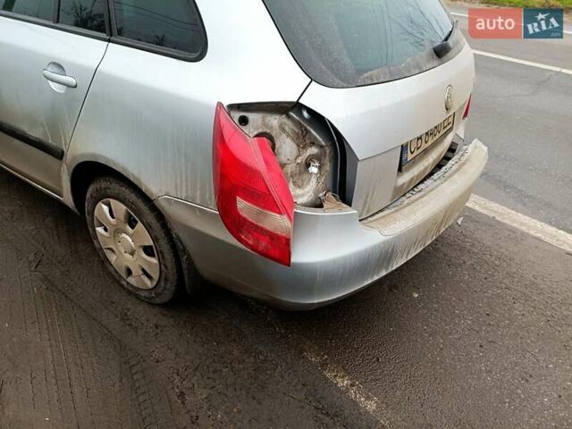 Серый Шкода Фабия, объемом двигателя 1.42 л и пробегом 272 тыс. км за 2500 $, фото 9 на Automoto.ua