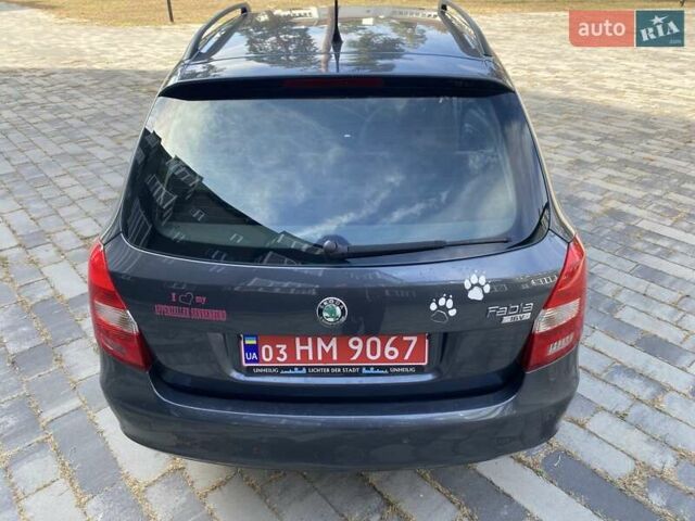 Сірий Шкода Фабія, об'ємом двигуна 1.4 л та пробігом 250 тис. км за 5500 $, фото 6 на Automoto.ua