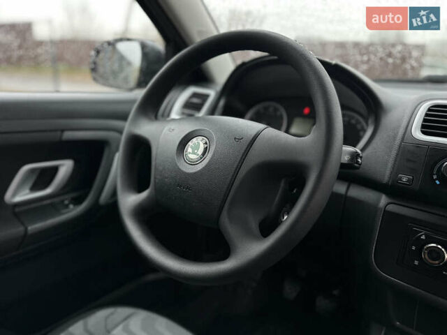 Сірий Шкода Фабія, об'ємом двигуна 1.39 л та пробігом 217 тис. км за 5700 $, фото 46 на Automoto.ua