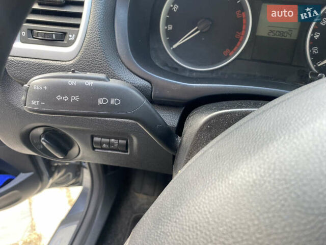 Сірий Шкода Фабія, об'ємом двигуна 1.4 л та пробігом 250 тис. км за 5500 $, фото 24 на Automoto.ua