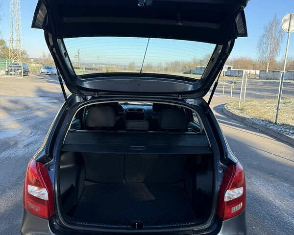 Серый Шкода Фабия, объемом двигателя 1.4 л и пробегом 223 тыс. км за 5500 $, фото 33 на Automoto.ua