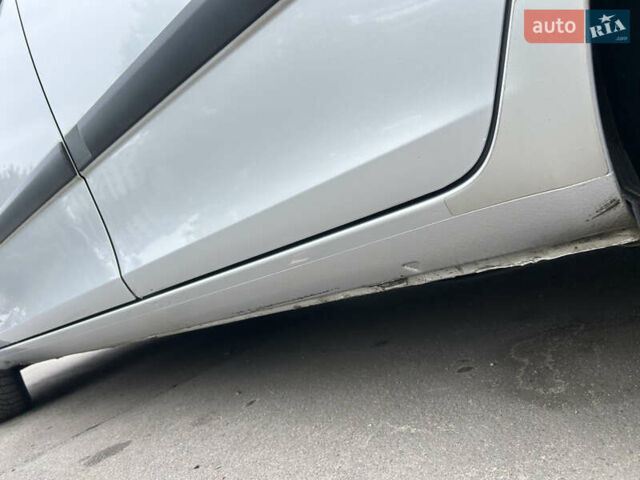 Серый Шкода Фабия, объемом двигателя 0 л и пробегом 230 тыс. км за 5499 $, фото 33 на Automoto.ua