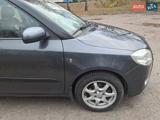 Сірий Шкода Фабія, об'ємом двигуна 1.6 л та пробігом 216 тис. км за 6700 $, фото 10 на Automoto.ua