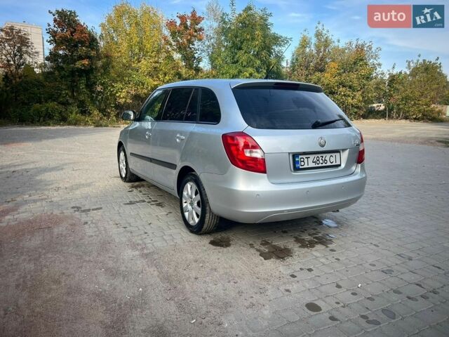 Серый Шкода Фабия, объемом двигателя 1.39 л и пробегом 211 тыс. км за 4700 $, фото 13 на Automoto.ua