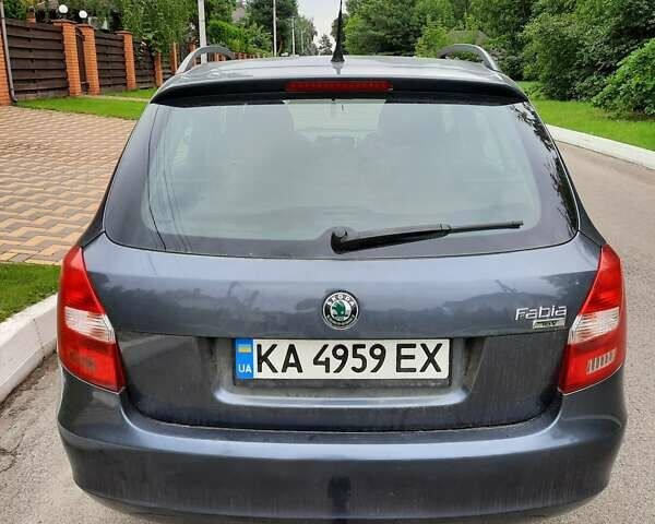 Серый Шкода Фабия, объемом двигателя 1.6 л и пробегом 180 тыс. км за 6500 $, фото 24 на Automoto.ua
