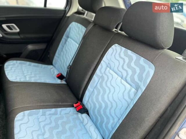 Серый Шкода Фабия, объемом двигателя 1.39 л и пробегом 204 тыс. км за 5799 $, фото 15 на Automoto.ua