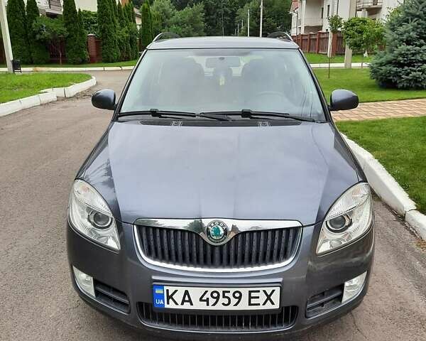 Серый Шкода Фабия, объемом двигателя 1.6 л и пробегом 180 тыс. км за 6500 $, фото 25 на Automoto.ua