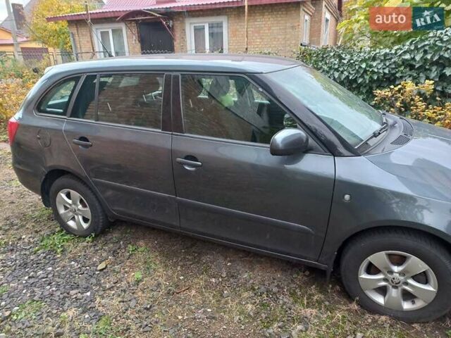 Сірий Шкода Фабія, об'ємом двигуна 1.39 л та пробігом 250 тис. км за 5300 $, фото 5 на Automoto.ua