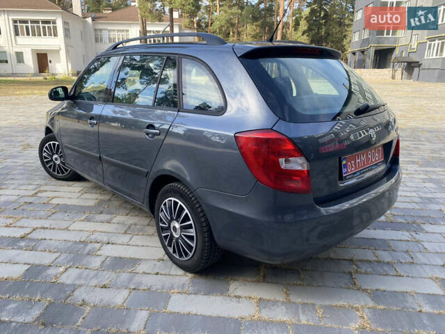 Сірий Шкода Фабія, об'ємом двигуна 1.4 л та пробігом 250 тис. км за 5500 $, фото 12 на Automoto.ua