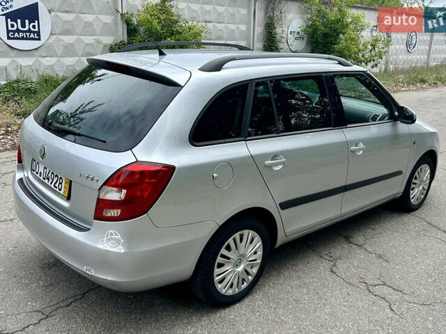 Серый Шкода Фабия, объемом двигателя 0 л и пробегом 230 тыс. км за 5499 $, фото 6 на Automoto.ua
