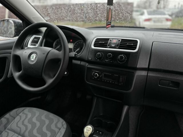 Сірий Шкода Фабія, об'ємом двигуна 1.4 л та пробігом 217 тис. км за 5700 $, фото 6 на Automoto.ua