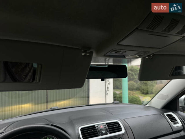 Серый Шкода Фабия, объемом двигателя 1.39 л и пробегом 180 тыс. км за 5750 $, фото 50 на Automoto.ua