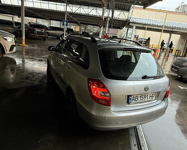 Серый Шкода Фабия, объемом двигателя 1.2 л и пробегом 115 тыс. км за 5300 $, фото 28 на Automoto.ua