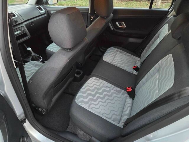 Серый Шкода Фабия, объемом двигателя 1.4 л и пробегом 172 тыс. км за 6550 $, фото 16 на Automoto.ua