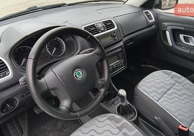 Серый Шкода Фабия, объемом двигателя 1.6 л и пробегом 189 тыс. км за 6100 $, фото 32 на Automoto.ua