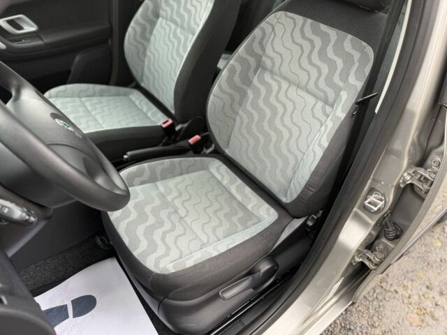 Серый Шкода Фабия, объемом двигателя 1.6 л и пробегом 112 тыс. км за 7300 $, фото 5 на Automoto.ua