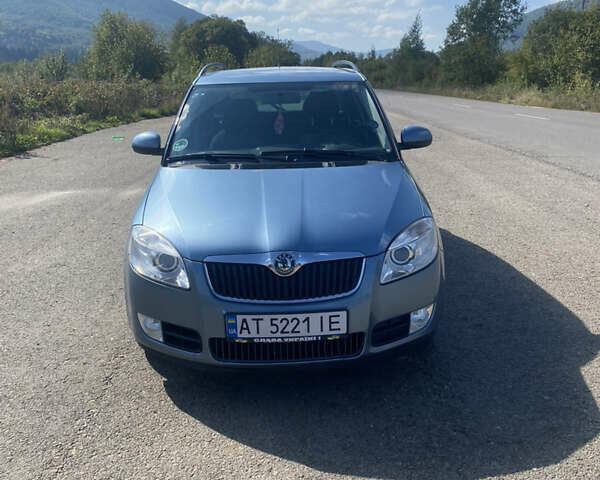 Сірий Шкода Фабія, об'ємом двигуна 1.2 л та пробігом 195 тис. км за 4400 $, фото 1 на Automoto.ua