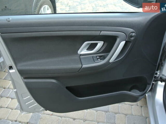 Сірий Шкода Фабія, об'ємом двигуна 1.4 л та пробігом 165 тис. км за 6650 $, фото 12 на Automoto.ua