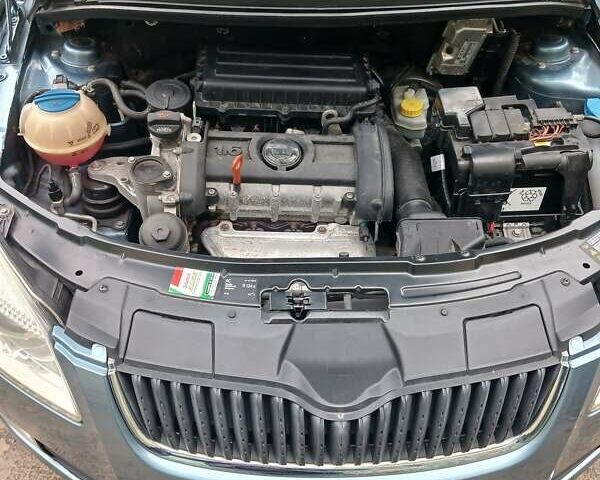 Сірий Шкода Фабія, об'ємом двигуна 1.6 л та пробігом 192 тис. км за 5900 $, фото 11 на Automoto.ua