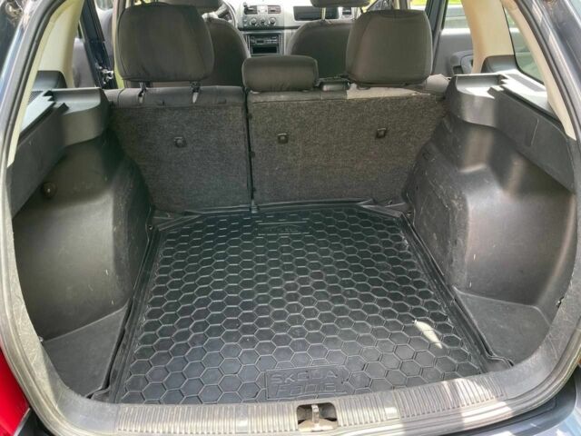 Шкода Фабия 2009 в Болехове на Automoto.ua Серый Шкода Фабия, объемом двигателя 1.2 л и пробегом 213 тыс. км за 5200 $, фото 13 на Automoto.ua