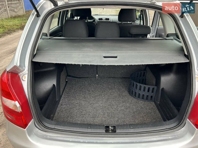 Серый Шкода Фабия, объемом двигателя 1.6 л и пробегом 239 тыс. км за 6750 $, фото 15 на Automoto.ua
