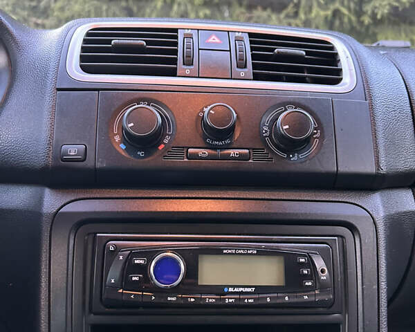 Шкода Фабия 2009 в Золотоноше на Automoto.ua Серый Шкода Фабия, объемом двигателя 1.39 л и пробегом 225 тыс. км за 6150 $, фото 51 на Automoto.ua