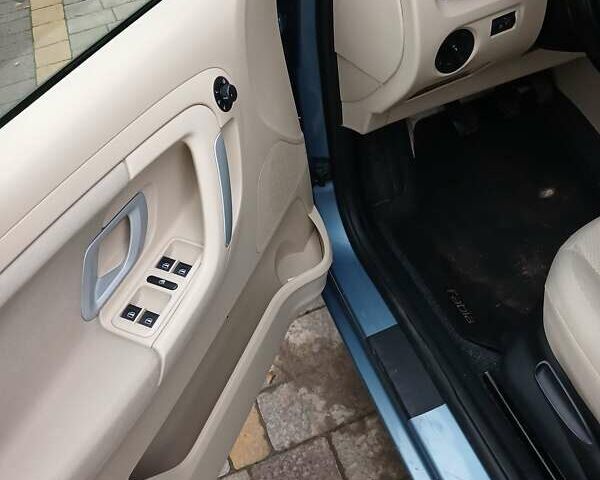 Сірий Шкода Фабія, об'ємом двигуна 1.6 л та пробігом 192 тис. км за 5900 $, фото 7 на Automoto.ua